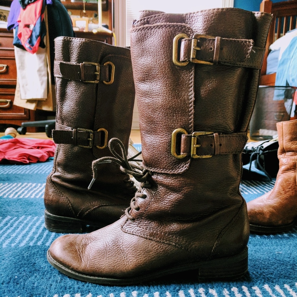 Mid-calf riding boots